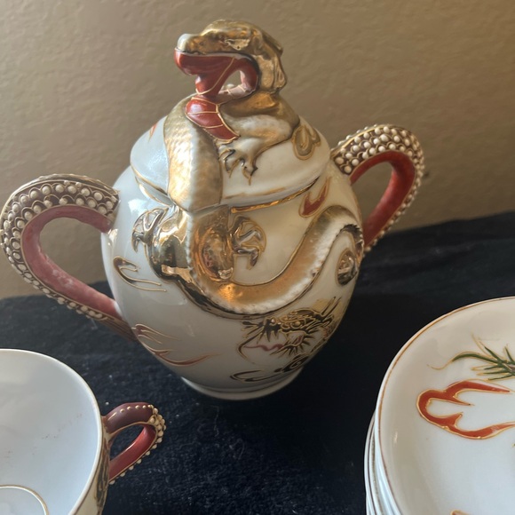 Antique Dragonware teaset - Picture 11 of 16